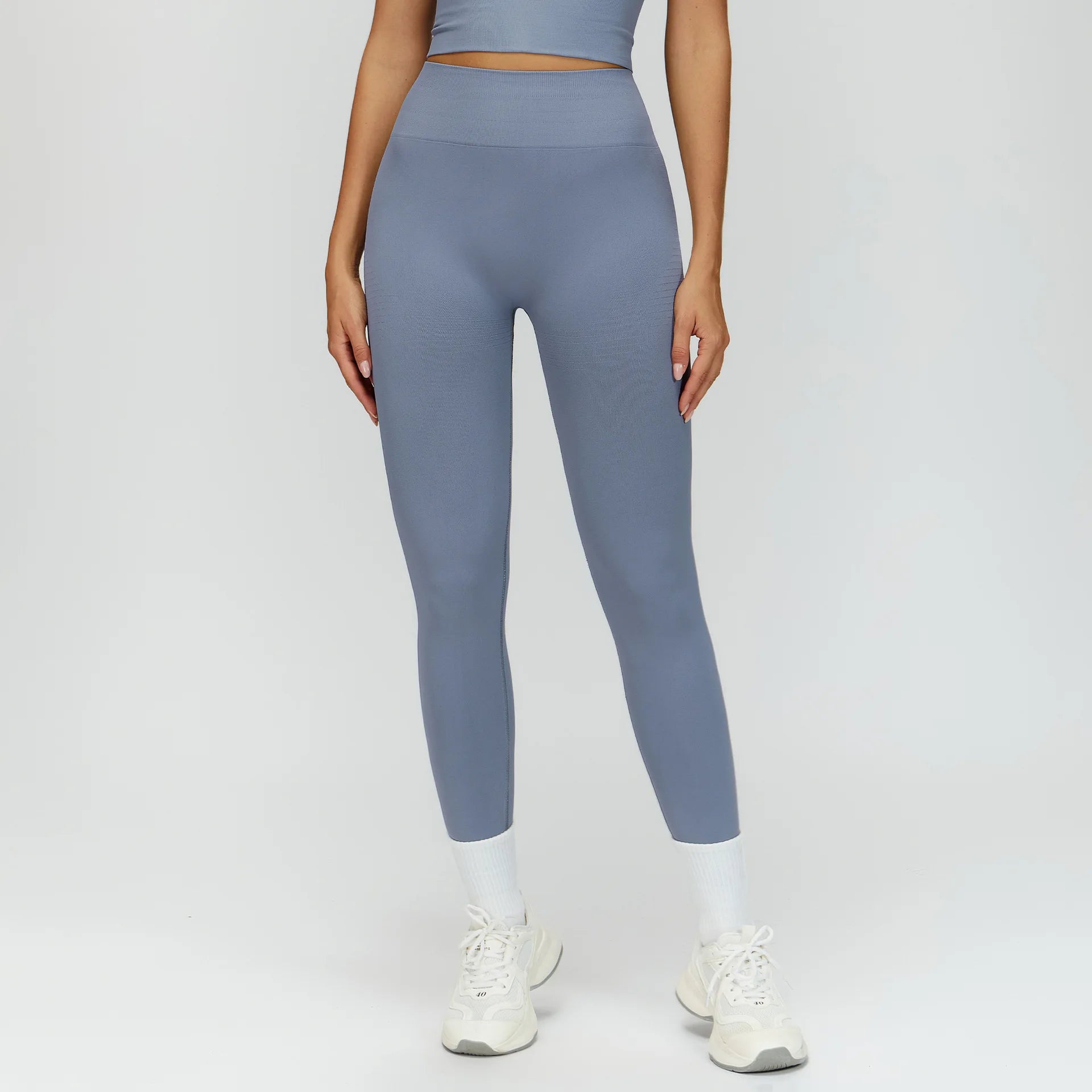 High-waisted active leggings in sea blue, ankle-length