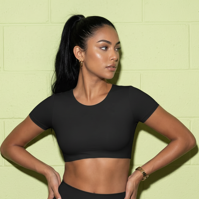 Fitted yoga crop top in black, short-sleeve crew neck with smooth stretch finish