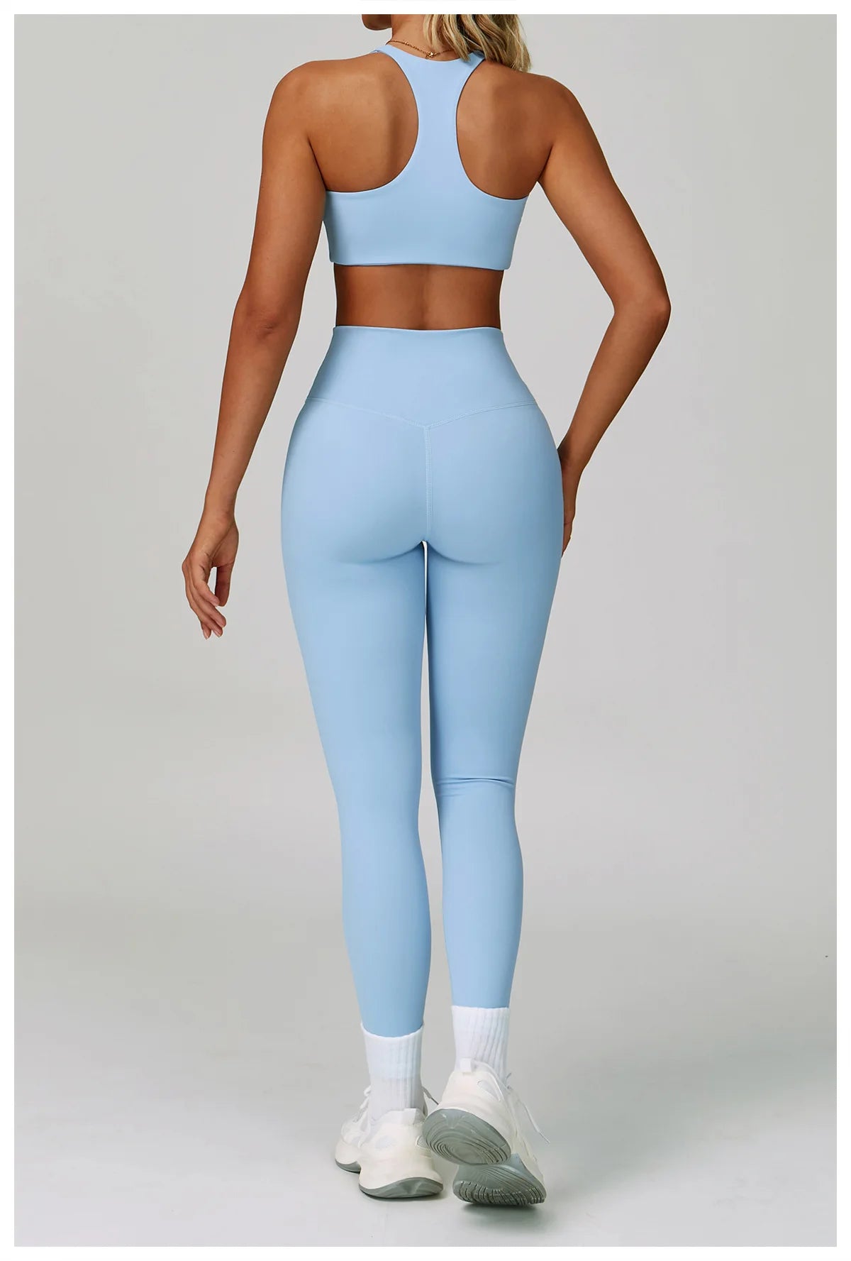 Crystal Blue Sport-BH und Leggings, Rückenansicht mit mittigem Racerback