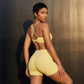 Goose Yellow BH-Top + High-Waist-Shorts, X-förmige Träger am Rücken