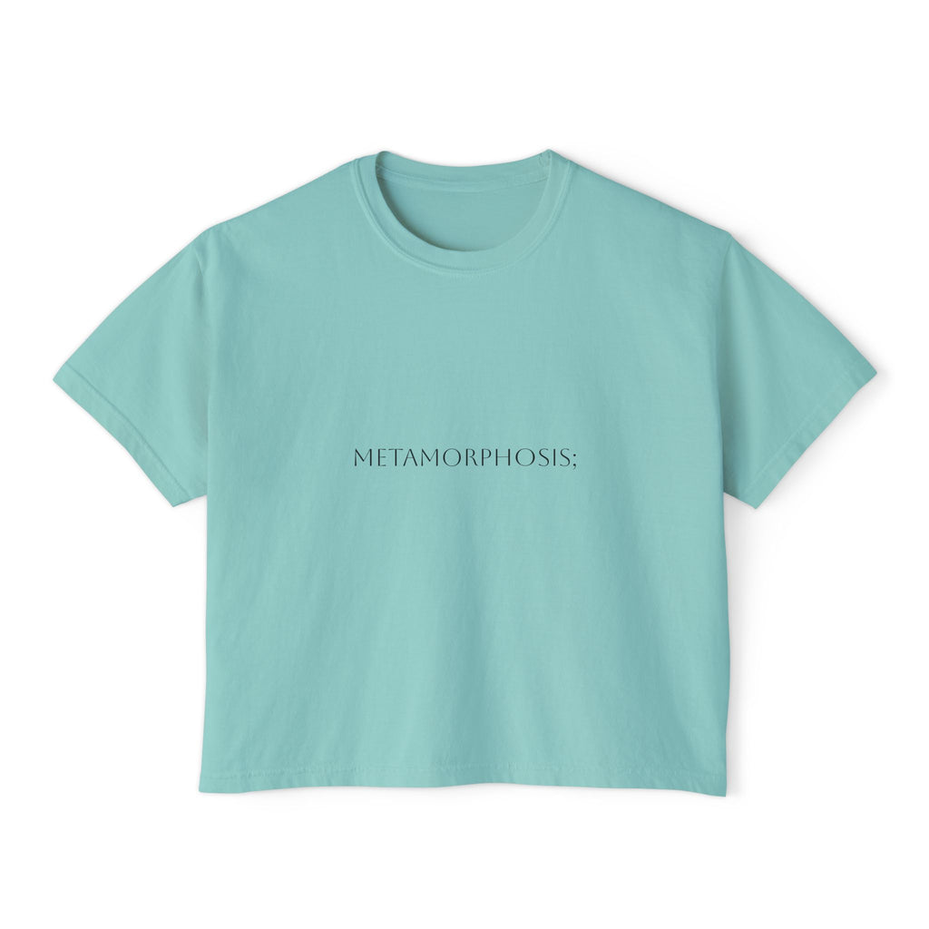 Boxy crop T-shirt in crystal blue with front «METAMORPHOSIS;» print