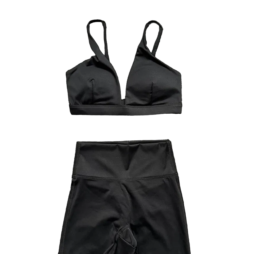 Xooie Fit Black Bra and Leggings Set with Adjustable Straps for Comfortable Athletic Wear