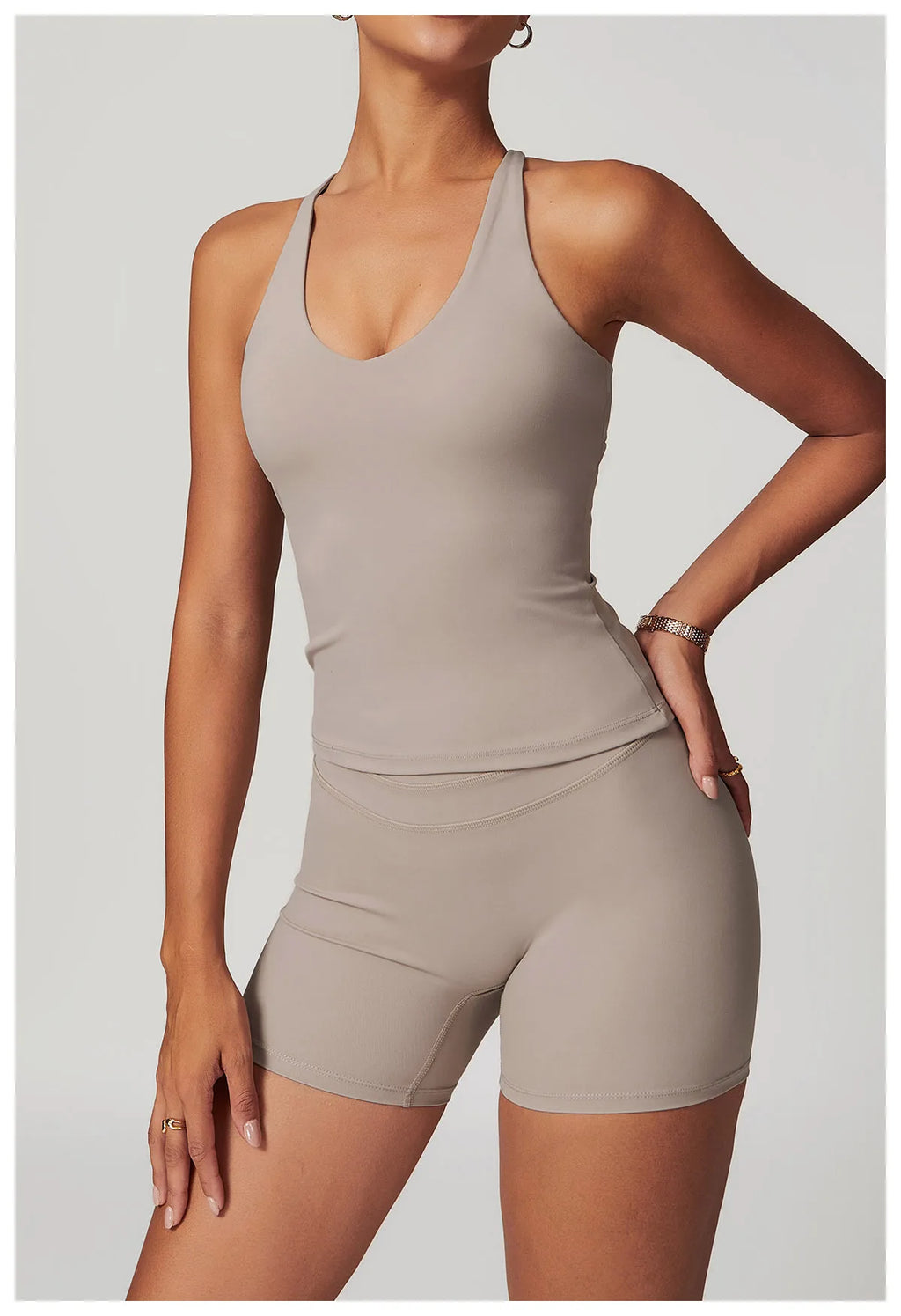 Xooie Fit fitness tank top and biker shorts set in beige fitted style for activewear
