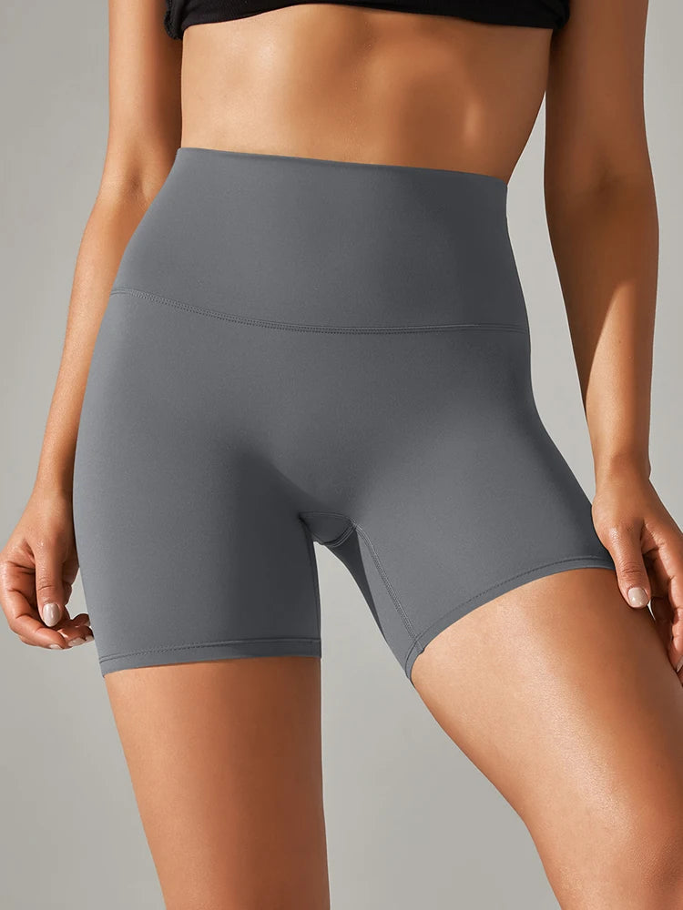 Xooie Fit high quality active shorts in gray with high waist and seamless design for comfort