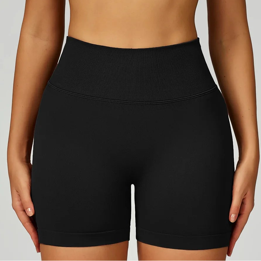 Schwarze High-Waist Shorts mit geripptem Bund, kurze Beine