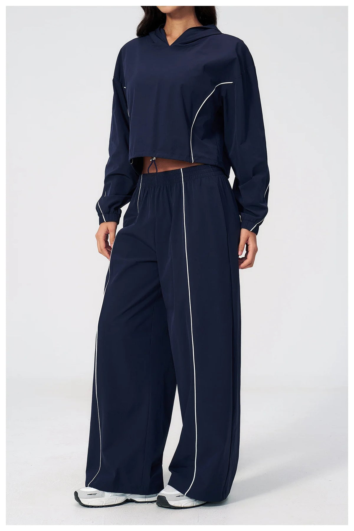 Women’s hooded zip sports set with long sleeves and wide-leg pants, navy blue