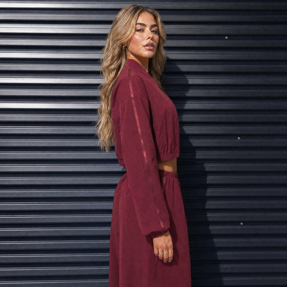 maroon zipper crop top fitness jacket side
