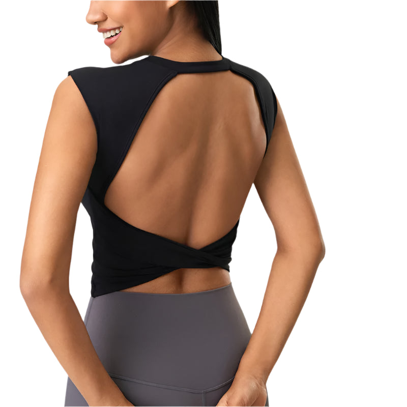 Xooie Fit open-back workout shirt with stylish twist design for comfort and mobility during exercise