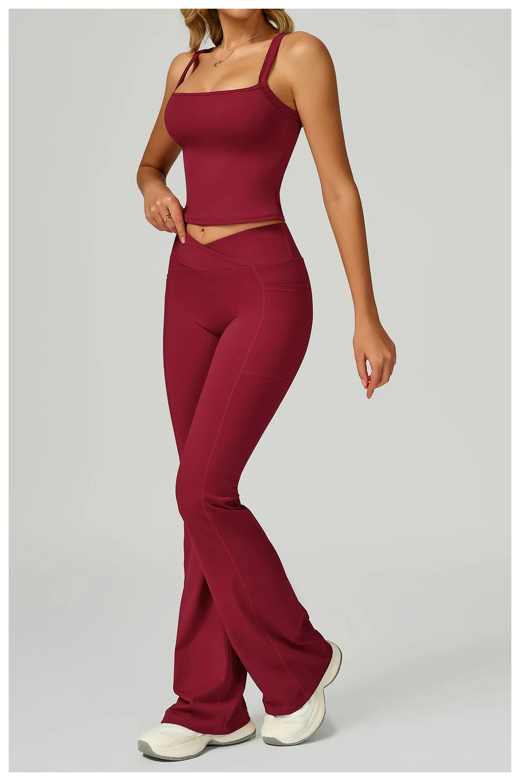 Wine-Red Spaghetti-Top und Schlaghose mit Taschen, Stretch-Active-Set