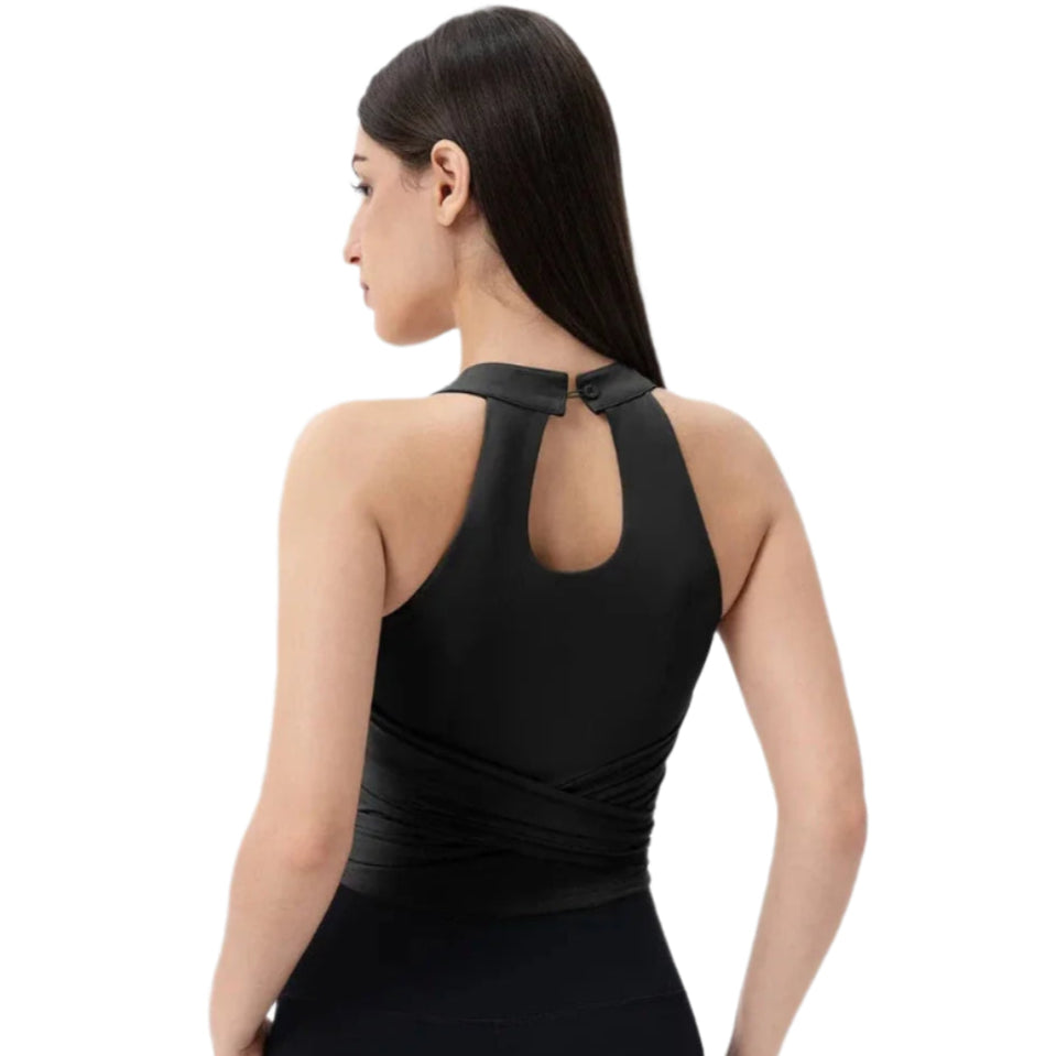 Xooie Fit Fitted Workout Top for Women with a stylish back design and supportive fit
