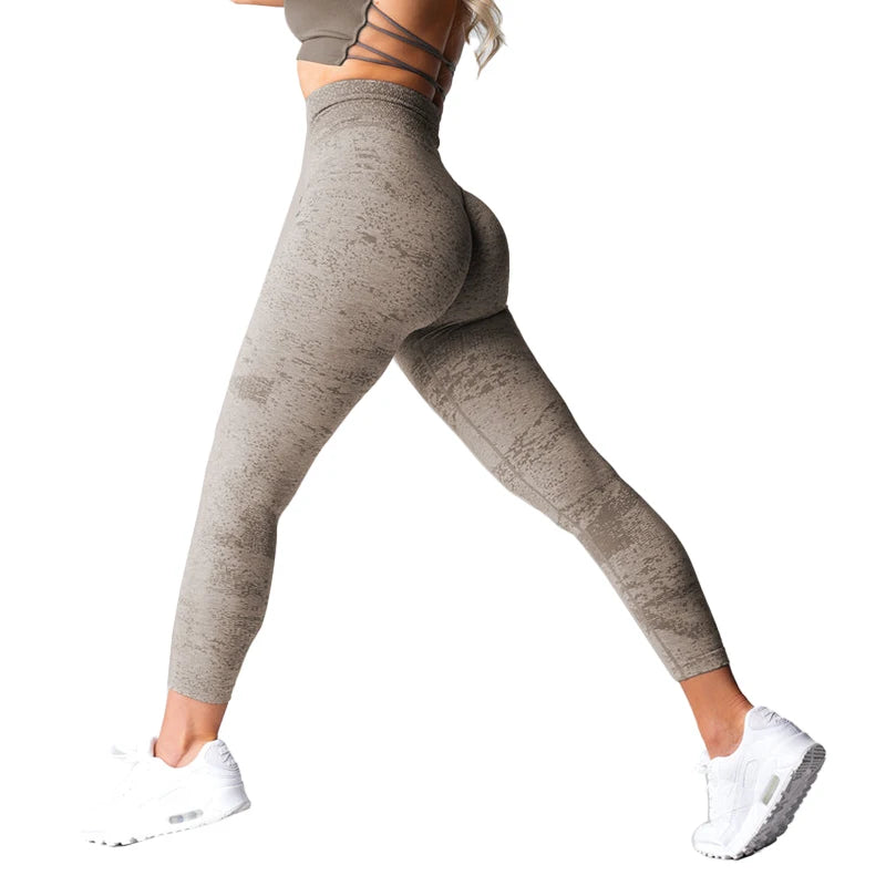 Xooie Fit high waisted seamless leggings in taupe for a comfortable workout and stylish look