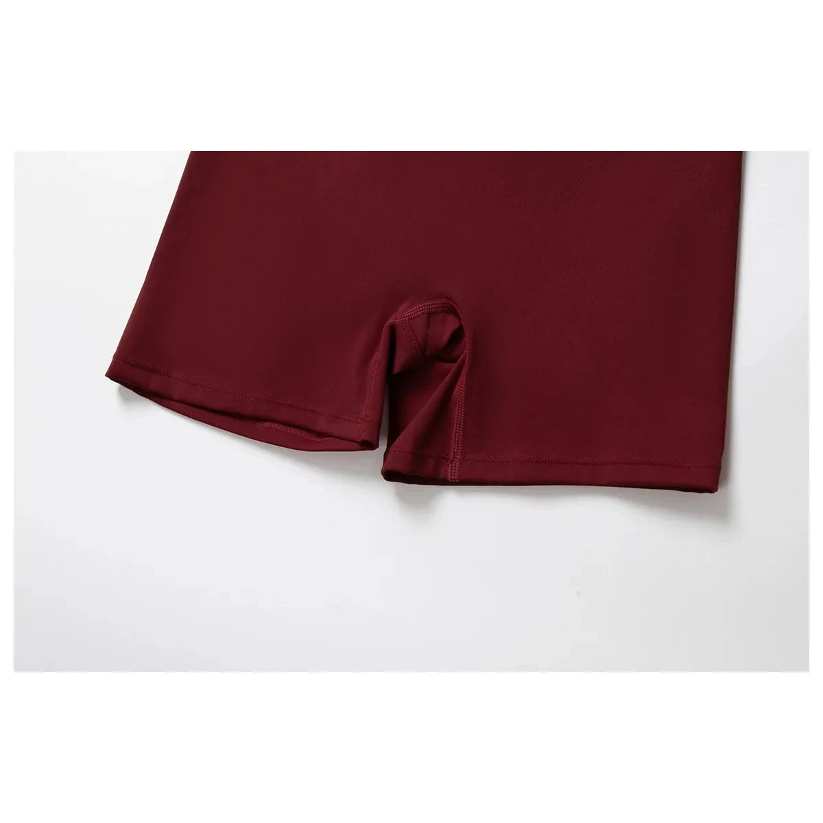Xooie Fit Burgundy Sports Bra and Shorts Set for Comfortable Activewear