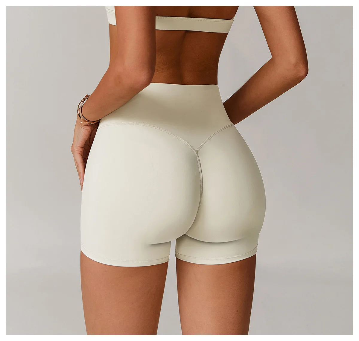 Xooie Fit women's active shorts in beige with high waist and form-fitting design