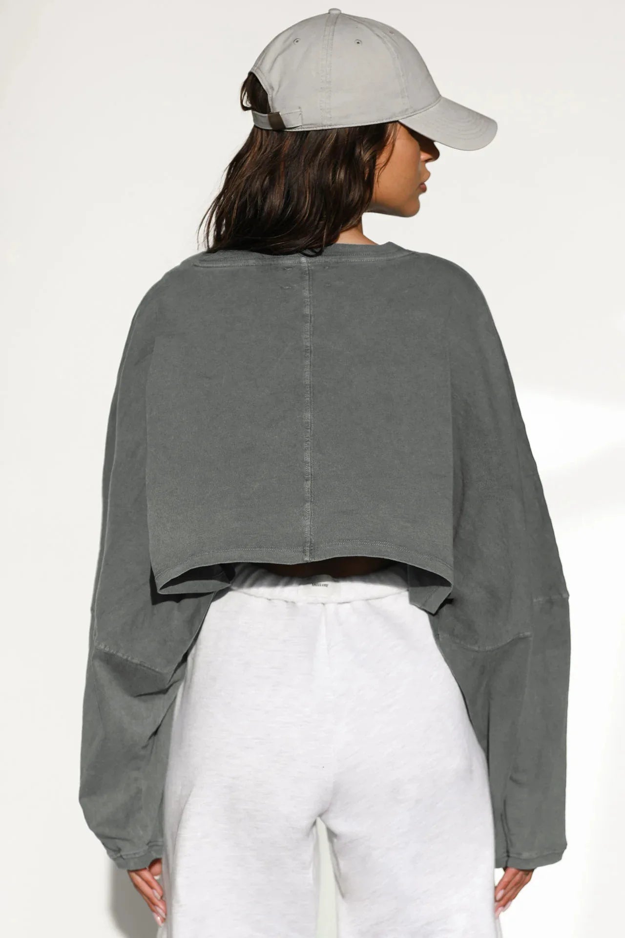 Xooie Fit women's baggy crop top in gray with relaxed fit and long sleeves, perfect for casual outfits