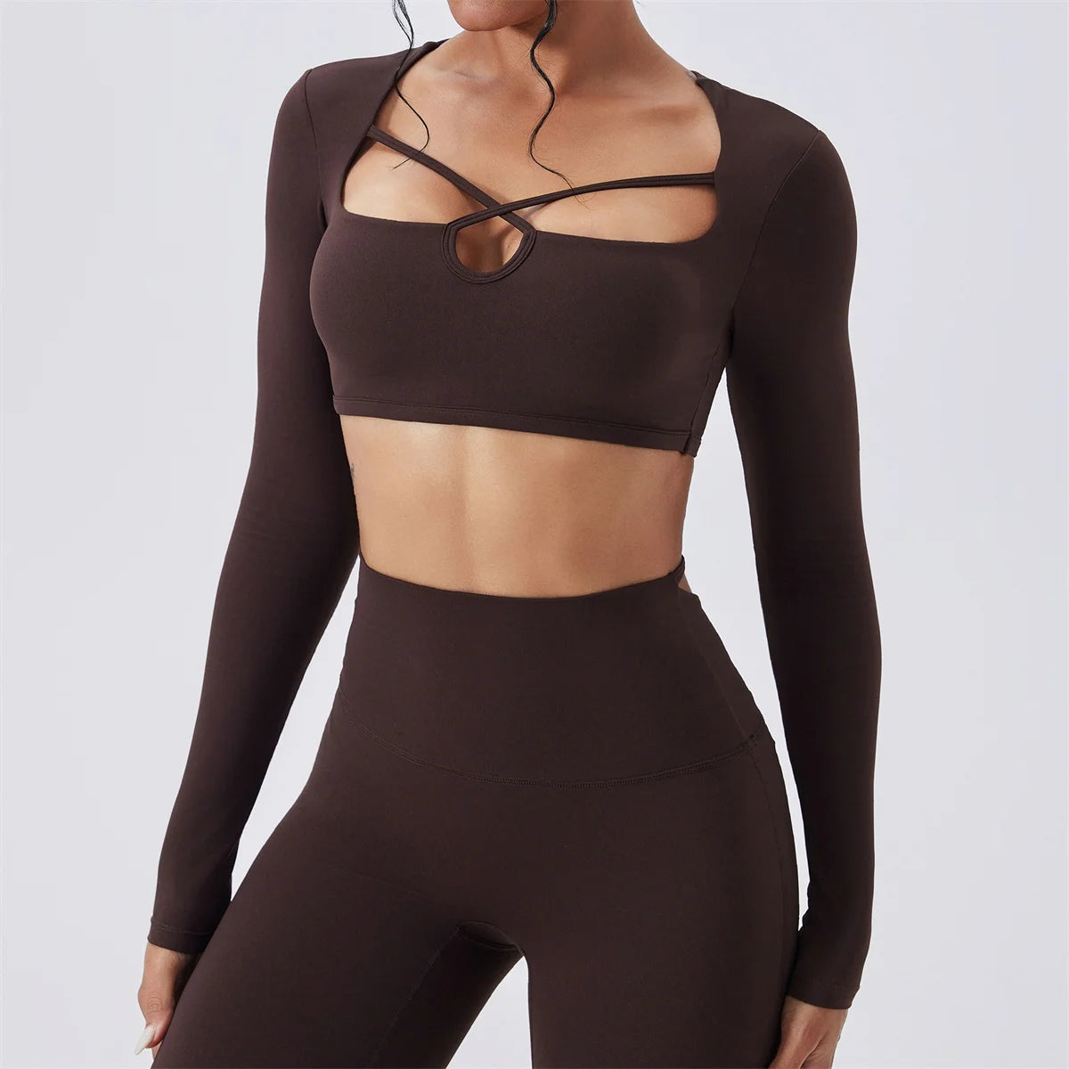 Hauncha Brown Long Sleeve Crop Top mit Cut-out und Schlaghose im Set