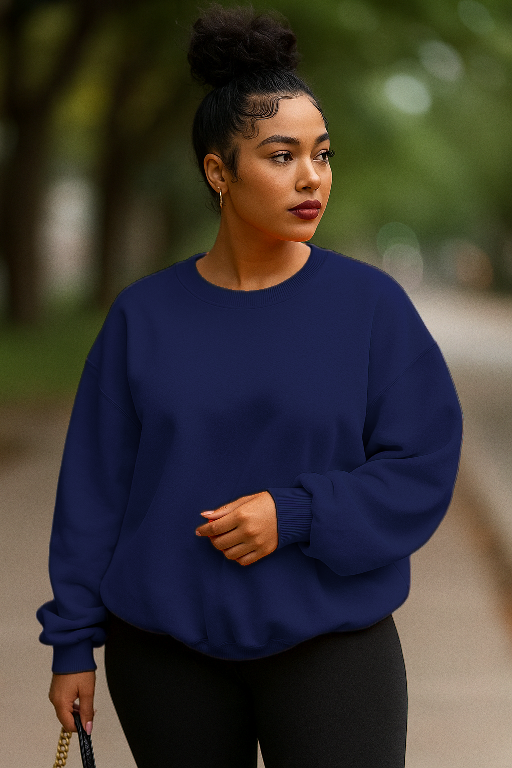Xooie Fit women's oversized sweatshirt in navy blue, perfect for a casual and stylish look