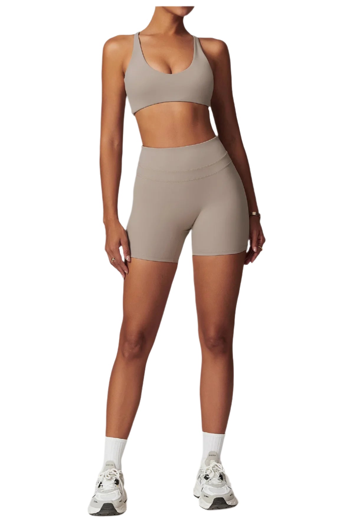 Xooie Fit women's fitness two-piece set in beige with a sporty crop top and shorts ideal for workouts