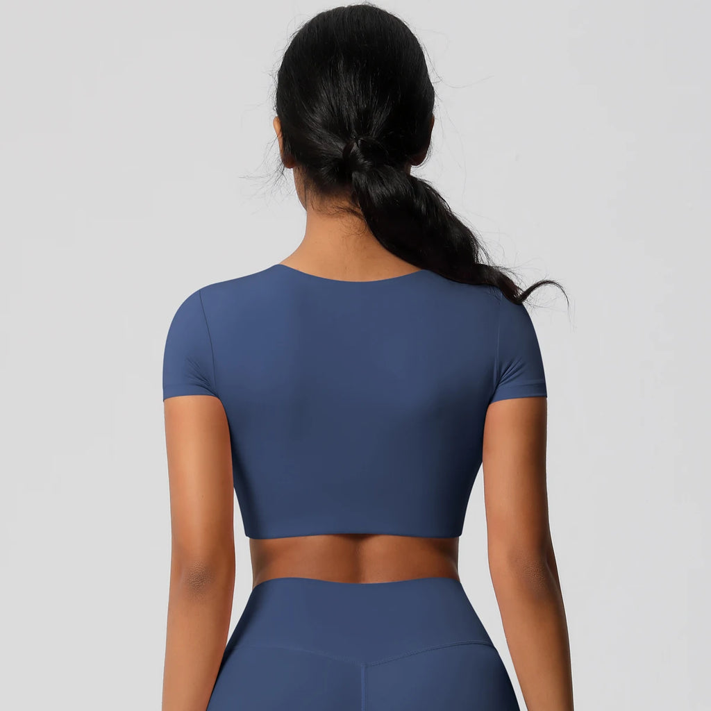 Xooie Fit Yoga Crop Top T-Shirt in Blue with a Stylish Short Sleeve Design